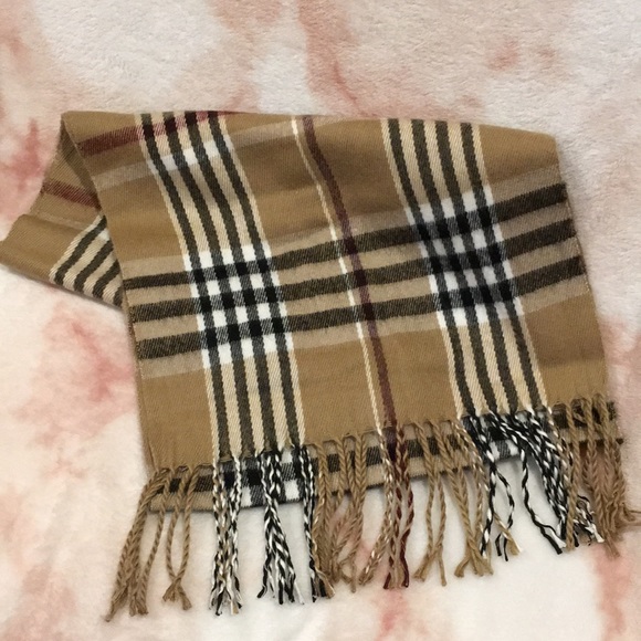 Pierre Cardin Acrylic Woven Scarf NWOT Tan Black White Red Plaid. 12.50” X 80” - Picture 5 of 9